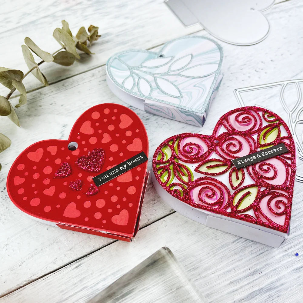 Beautiful Hearts and Roses Metal Cutting Die