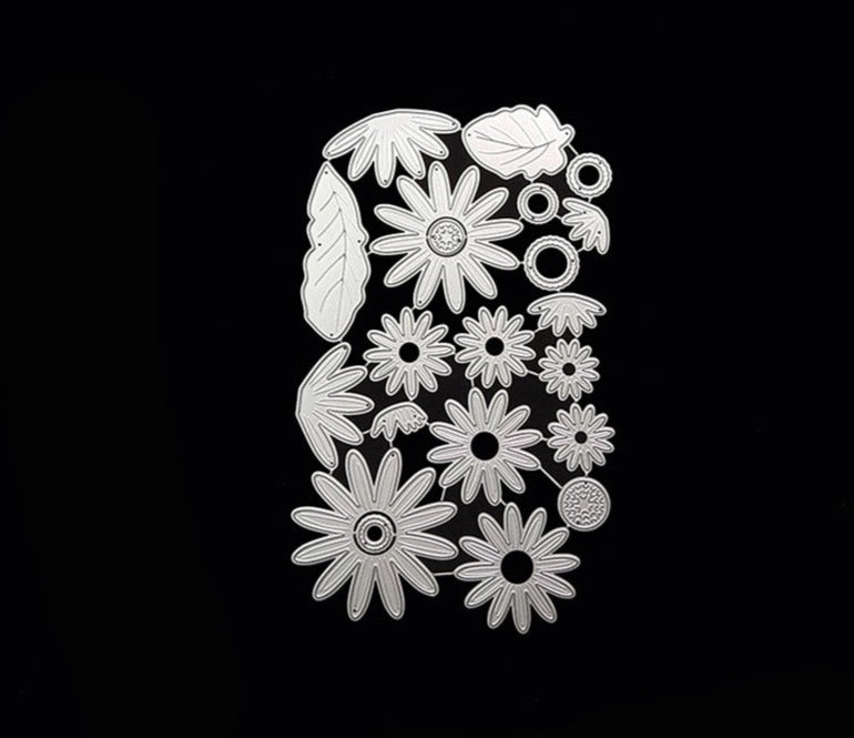 Pretty Daisies Metal Cutting Die, 21 cm x 12.8 cm/8.26 in x 5.03 in