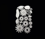 Pretty Daisies Metal Cutting Die, 21 cm x 12.8 cm/8.26 in x 5.03 in