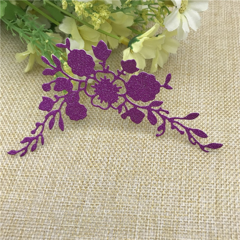 Floral Corner Metal Cutting Die, 10.8 cm x 8.5 cm/4.25 in x 3.34 in