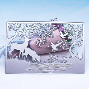 Christmas Reindeer in the Forest Metal Cutting Die, 9.7 cm x 14.7 cm/3.81 in x 5.78 in