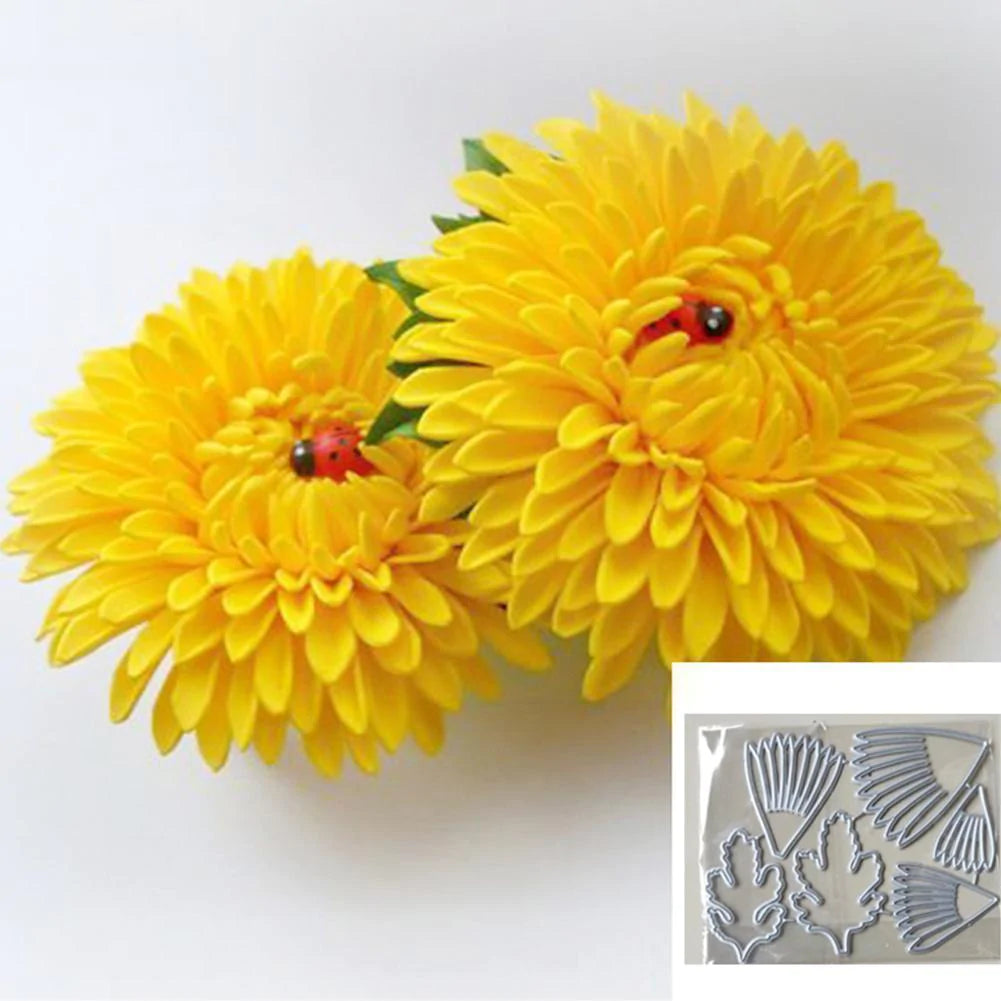 Gorgeous Petals Metal Cutting Die, 8.1 cm x 10.2 cm/3.18 in x 4.01 in