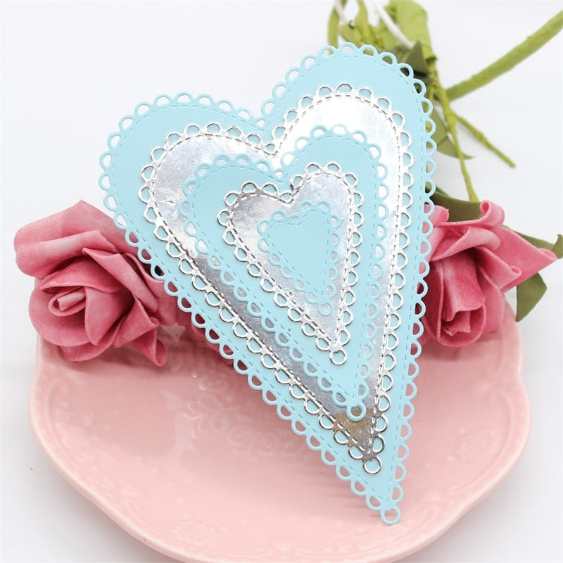 Scalloped Hearts Metal Cutting Die, 10.2 cm x 14 cm to 3.4 cm x 2.5 cm - Craft World